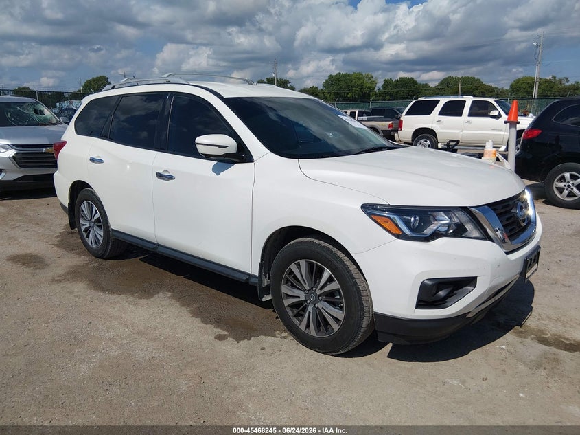 2017 Nissan Pathfinder VIN 5N1DR2MM4HC608996 IAAI salvage auction — HAIL, Salvage Title, sold $3,225 on 2026-07-31 (photo 1)