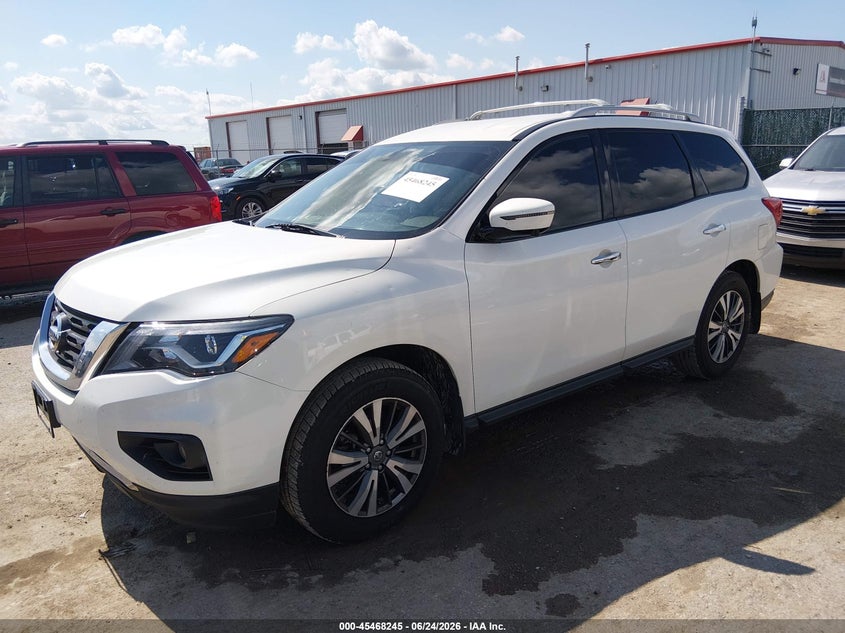 2017 Nissan Pathfinder VIN 5N1DR2MM4HC608996 IAAI salvage auction — HAIL, Salvage Title, sold $3,225 on 2026-07-31 (photo 2)