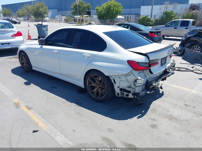 2020 BMW VIN WBA5U7C08LFH62928 IAAI salvage auction — REAR END, Salvage Title, sold $11,500 on 2026-07-19 (photo 3)