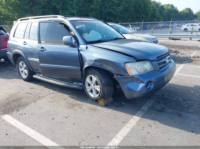 2002 Toyota Highlander VIN JTEGF21A220066225 IAAI salvage auction — SIDE, Salvage (North Carolina), sold $225 on 2026-07-30 (photo 1)