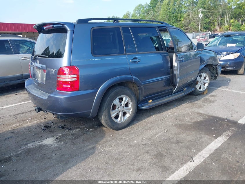 2002 Toyota Highlander VIN JTEGF21A220066225 IAAI salvage auction — SIDE, Salvage (North Carolina), sold $225 on 2026-07-30 (photo 4)