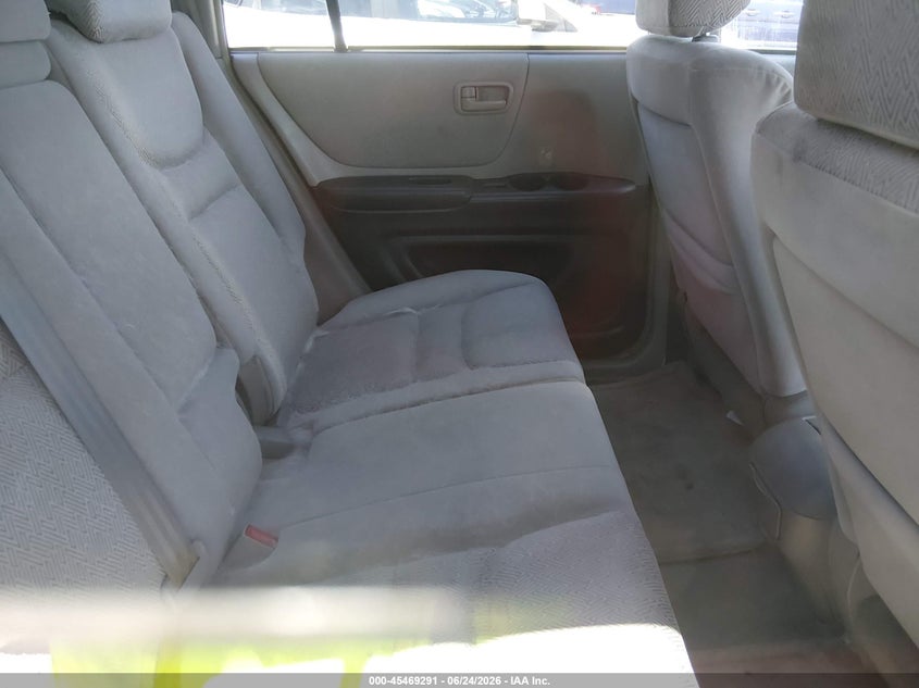 2003 Toyota Highlander VIN JTEHF21A230145190 IAAI salvage auction — NORMAL WEAR, Clear (Maryland), sold $1,850 on 2026-07-16 (photo 8)