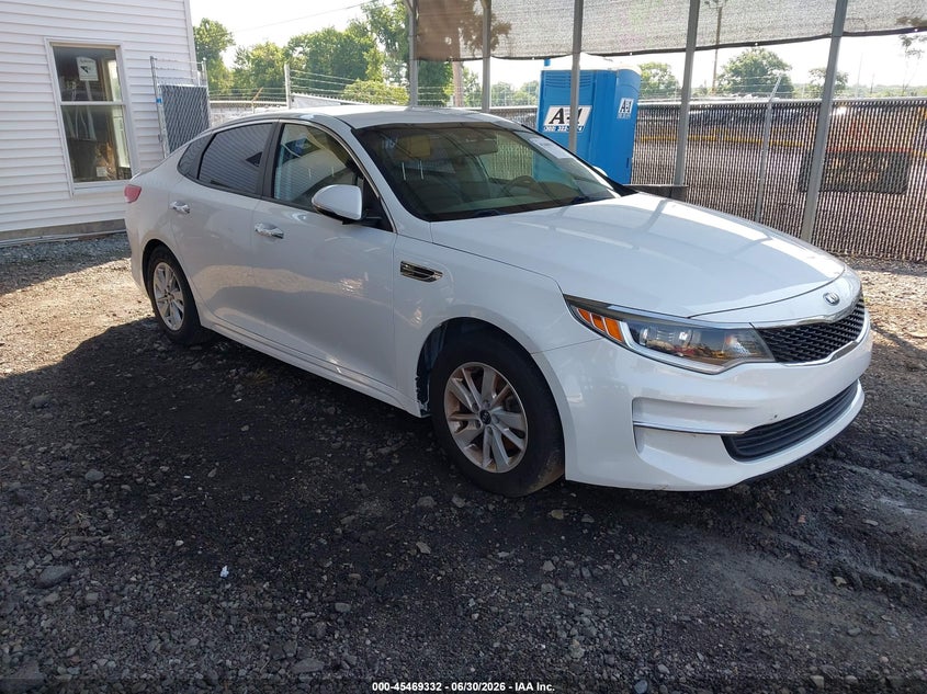 2017 Kia Optima VIN 5XXGT4L36HG160784 IAAI salvage auction — THEFT, Salvage Title, sold $25 on 2026-07-30 (photo 1)