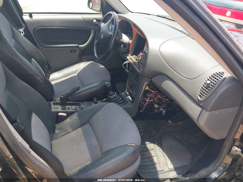 2002 Saab 9-3 VIN YS3DF55K922028516 IAAI salvage auction — NORMAL WEAR, Clear (Alabama), sold $100 on 2026-07-14 (photo 5)