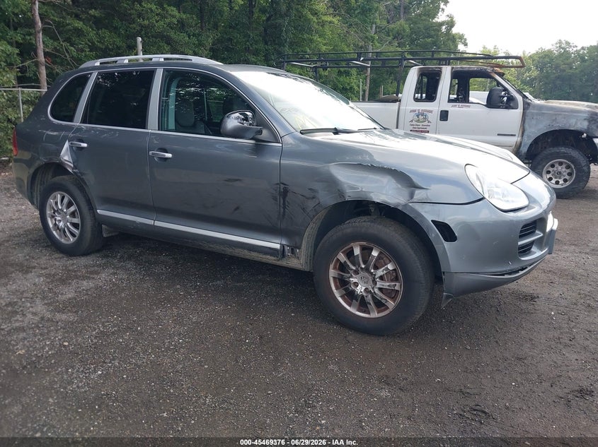 2006 Porsche Cayenne VIN WP1AA29P06LA24351 IAAI salvage auction — RIGHT SIDE, Salvage (Delaware), sold $1,700 on 2026-07-29 (photo 1)