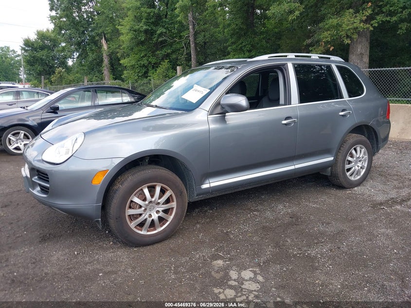 2006 Porsche Cayenne VIN WP1AA29P06LA24351 IAAI salvage auction — RIGHT SIDE, Salvage (Delaware), sold $1,700 on 2026-07-29 (photo 2)