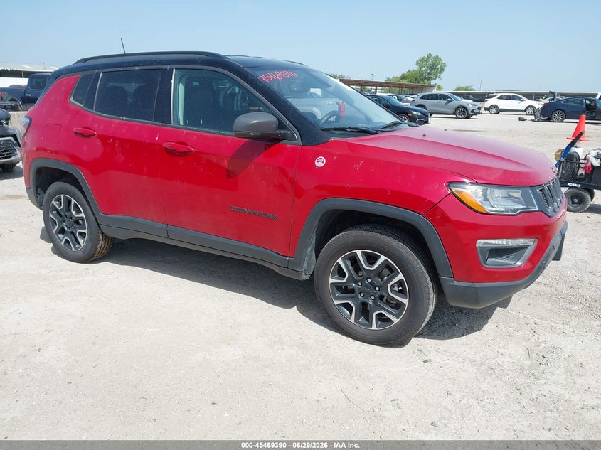 2020 Jeep Compass VIN 3C4NJDDB2LT238879 — IAAI salvage auction photo