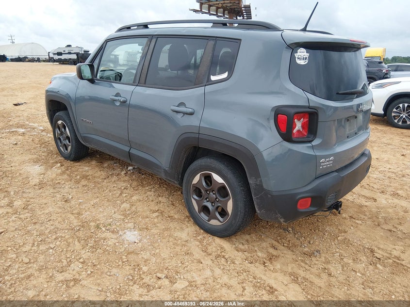 2017 Jeep Renegade VIN ZACCJBAB2HPG05018 IAAI salvage auction — HAIL, Clear (Missouri), sold $2,125 on 2026-08-10 (photo 3)