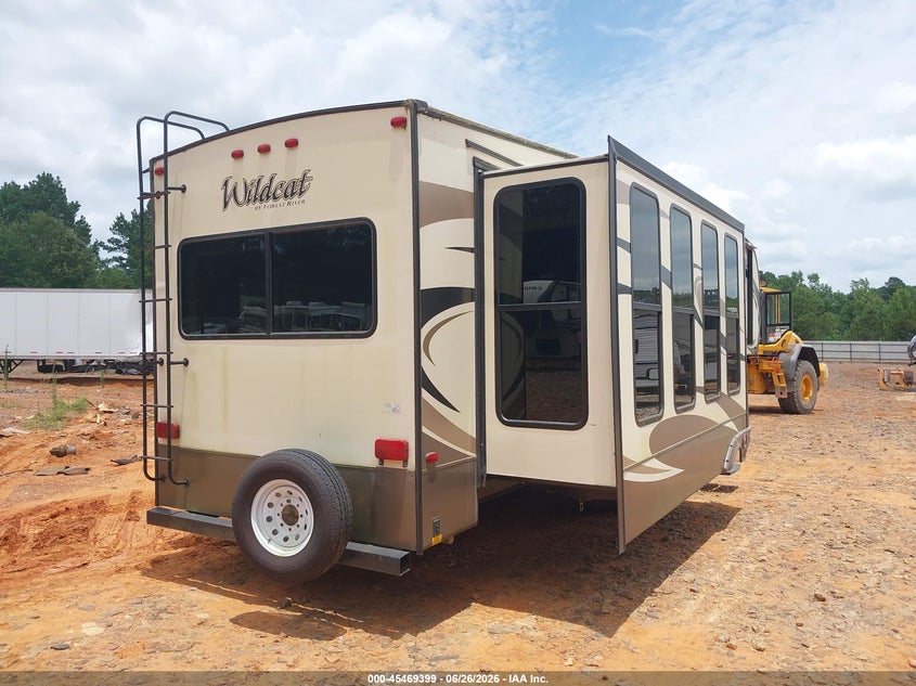 2017 Forest river Wildcat VIN 5ZT3WCYB1HG000626 IAAI salvage auction — NORMAL WEAR, Clear (Texas), sold $6,950 on 2026-07-09 (photo 4)
