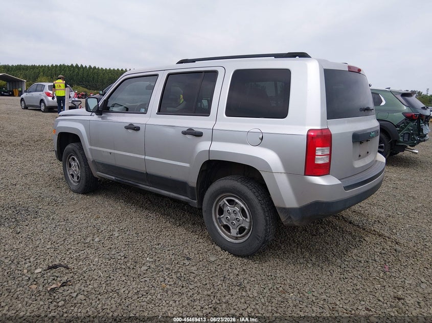 2011 Jeep Patriot VIN 1J4NT1GA3BD129485 IAAI salvage auction — NORMAL WEAR, Peddle Clear Public-Restricted (Oregon), sold $200 on 2026-07-28 (photo 3)