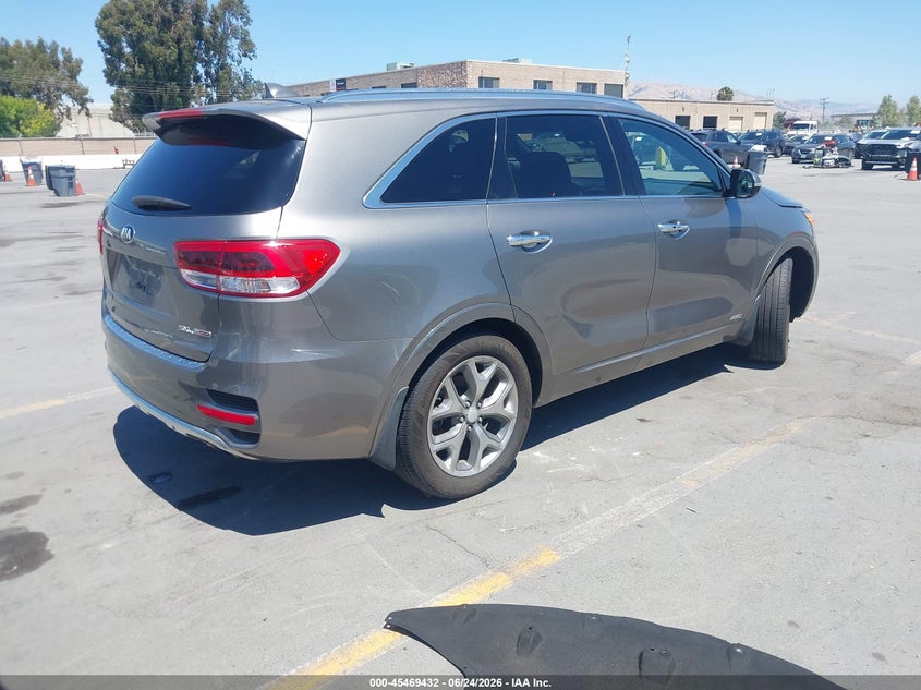 2016 Kia Sorento VIN 5XYPKDA10GG030756 IAAI salvage auction — NORMAL WEAR, Clear - Dealer Only (California), sold $8,700 on 2026-07-29 (photo 4)