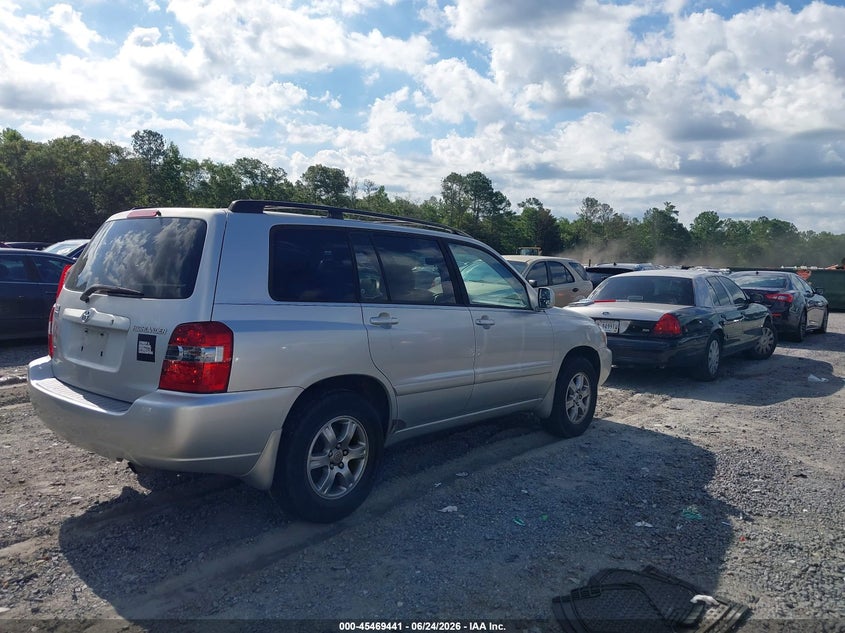 2005 Toyota Highlander VIN JTEGP21A050075135 IAAI salvage auction — NORMAL WEAR, Clear (South Carolina), sold $950 on 2026-07-14 (photo 4)