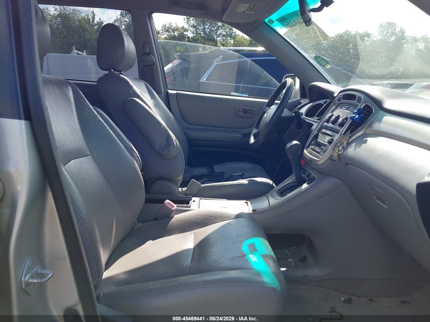 2005 Toyota Highlander VIN JTEGP21A050075135 IAAI salvage auction — NORMAL WEAR, Clear (South Carolina), sold $950 on 2026-07-14 (photo 5)