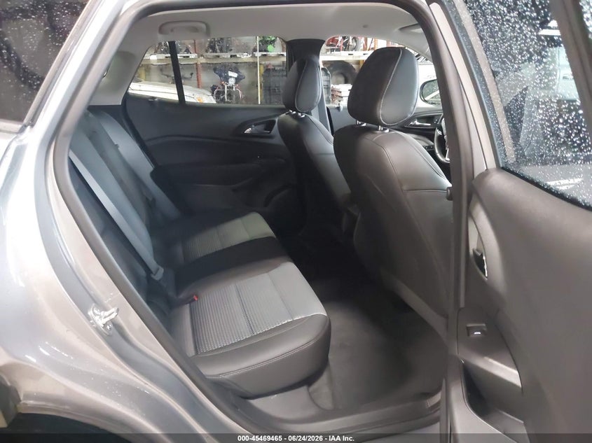 2025 Chevrolet Trax VIN KL77LHEP5SC235177 IAAI salvage auction — FRONT END, Clear (Michigan), sold $7,650 on 2026-08-01 (photo 8)