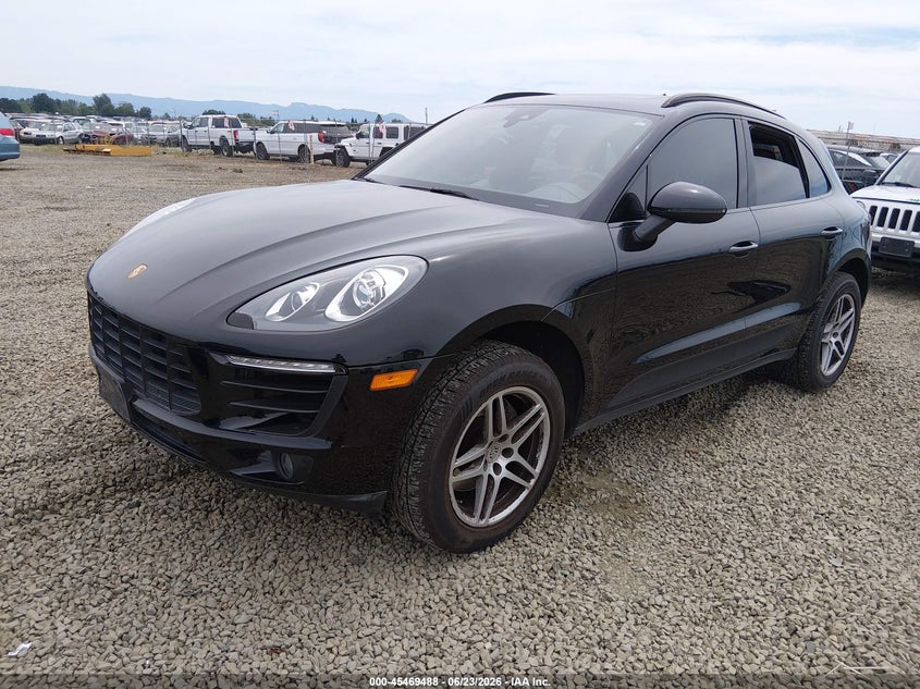 2017 Porsche Macan VIN WP1AA2A5XHLB03393 IAAI salvage auction — NORMAL WEAR, Salvage Title, sold $6,050 on 2026-08-10 (photo 2)
