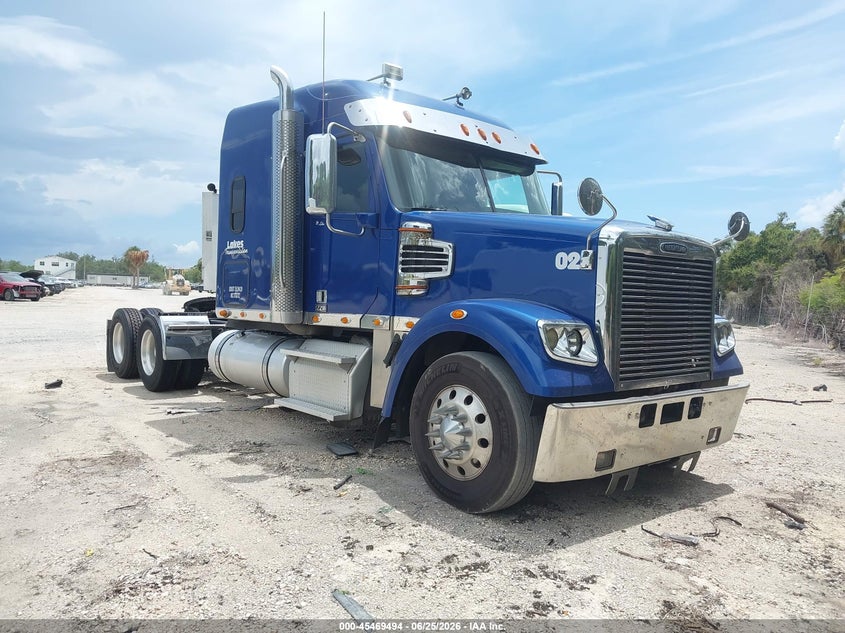 2019 Freightliner Sd122 VIN 3AKJGNDR3KDKH3082 — IAAI salvage auction photo