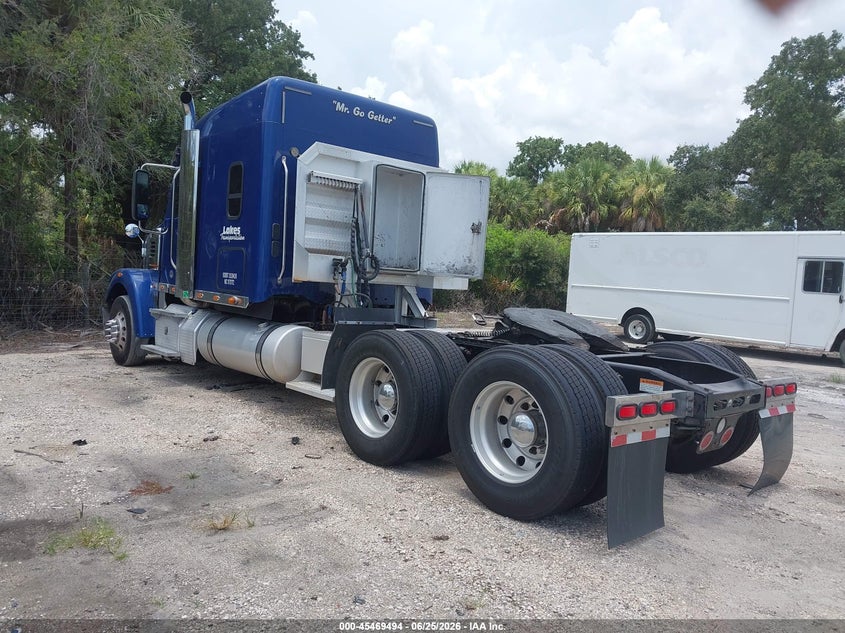 2019 Freightliner Sd122 VIN 3AKJGNDR3KDKH3082 IAAI salvage auction — REPOSSESSION, Clear (Georgia), sold $13,050 on 2026-07-15 (photo 3)