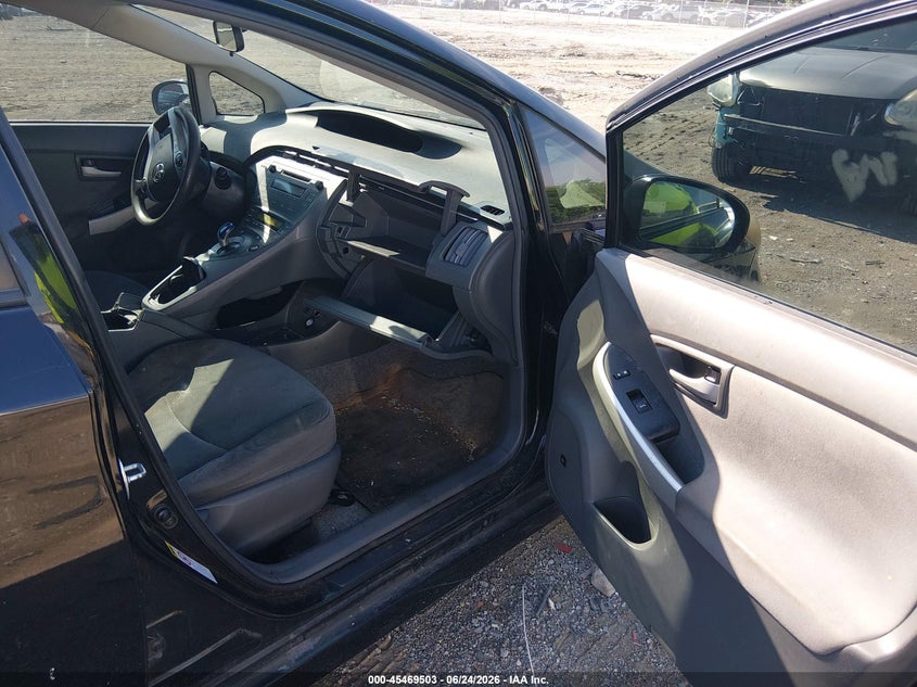 2011 Toyota Prius VIN JTDKN3DUXB0249501 IAAI salvage auction — NORMAL WEAR, Clear (Tennessee), sold $1,500 on 2026-07-30 (photo 5)