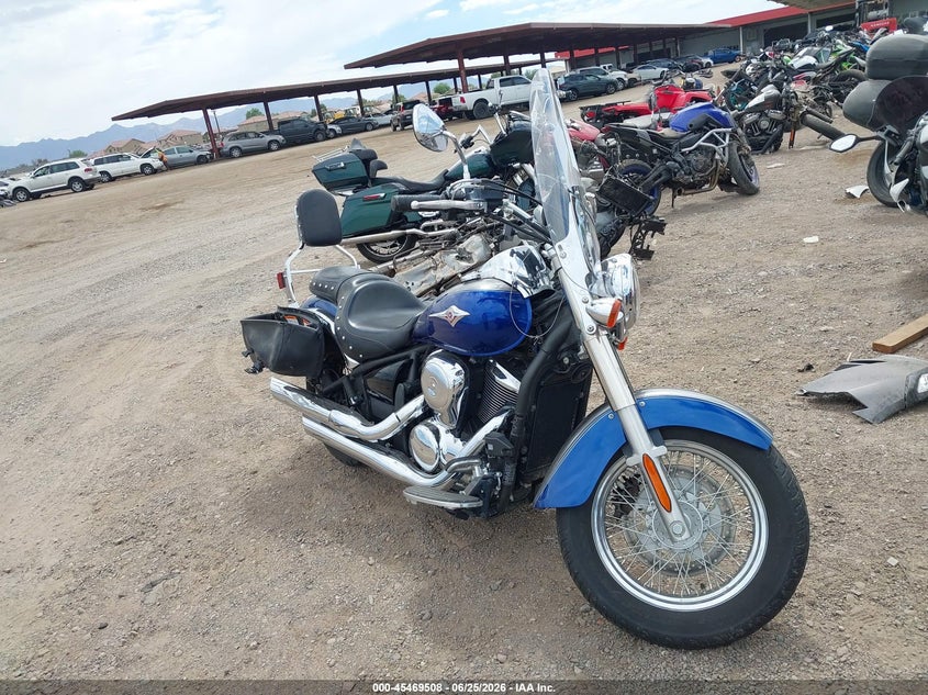 2019 Kawasaki Vn 900 VIN JKAVN2D13KA062523 IAAI salvage auction — LEFT FRONT, Salvage (Arizona), sold $1,475 on 2026-07-08 (photo 1)