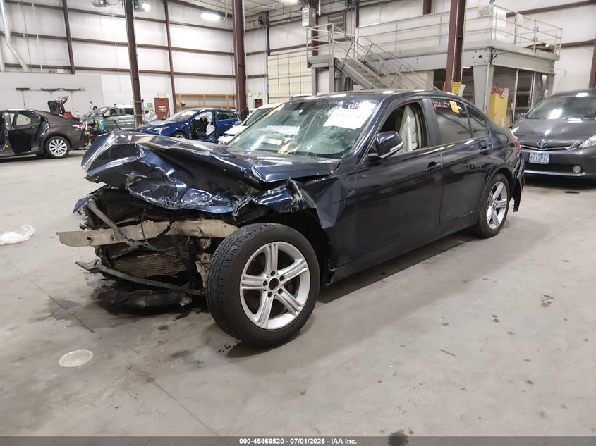 2014 BMW 3er VIN WBA3C3C59EF983758 IAAI salvage auction — FRONT END, Salvage (Idaho), sold $500 on 2026-08-07 (photo 2)