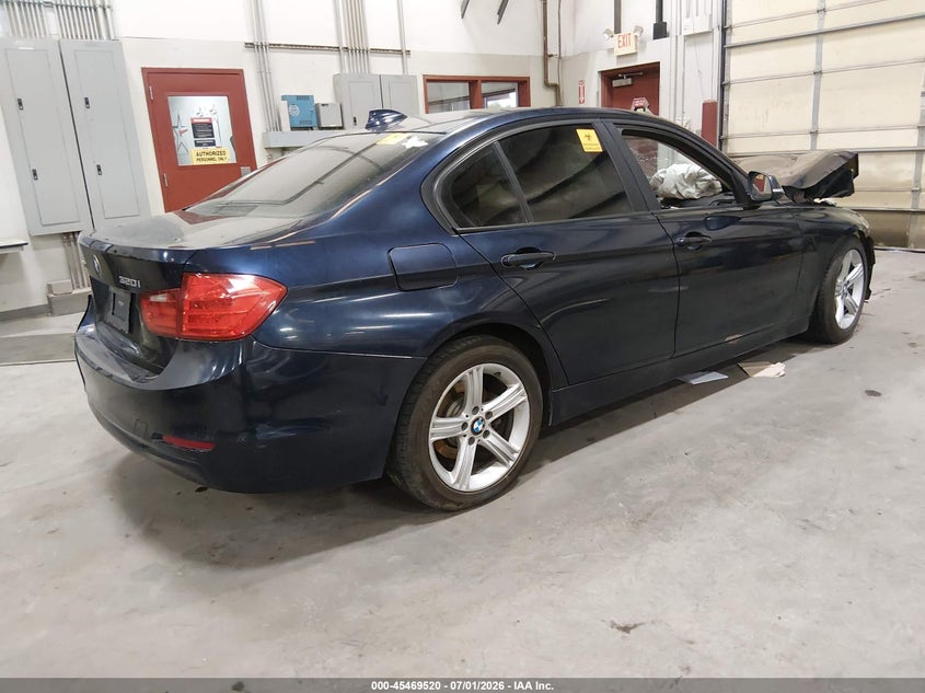 2014 BMW 3er VIN WBA3C3C59EF983758 IAAI salvage auction — FRONT END, Salvage (Idaho), sold $500 on 2026-08-07 (photo 4)