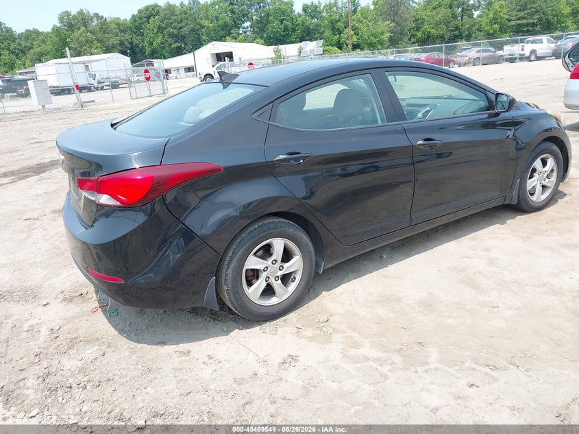 2015 Hyundai Elantra VIN 5NPDH4AE7FH582542 IAAI salvage auction — REAR END, Clear (Virginia), sold $300 on 2026-07-09 (photo 4)