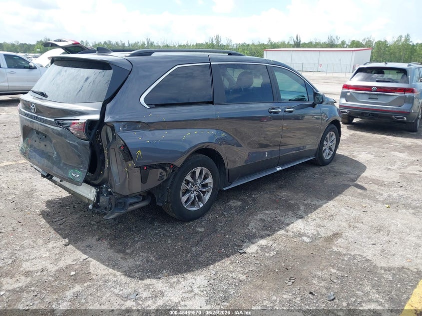 2025 Toyota Sienna VIN 5TDJRKEC0SS254395 IAAI salvage auction — FRONT & REAR, Rebuildable (Florida), sold $15,700 on 2026-07-29 (photo 4)