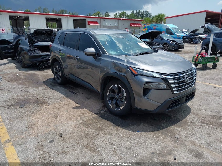 2024 Nissan Rogue VIN JN8BT3BA1RW005570 IAAI salvage auction — RIGHT FRONT, Salvage Title, sold $7,200 on 2026-07-22 (photo 1)