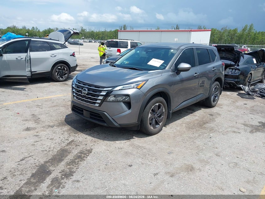 2024 Nissan Rogue VIN JN8BT3BA1RW005570 IAAI salvage auction — RIGHT FRONT, Salvage Title, sold $7,200 on 2026-07-22 (photo 2)