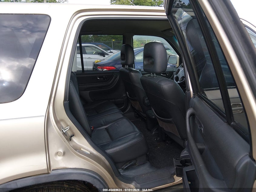 2001 Honda Cr-v VIN JHLRD18761C054022 IAAI salvage auction — NORMAL WEAR, Original (West Virginia), sold $100 on 2026-07-29 (photo 8)