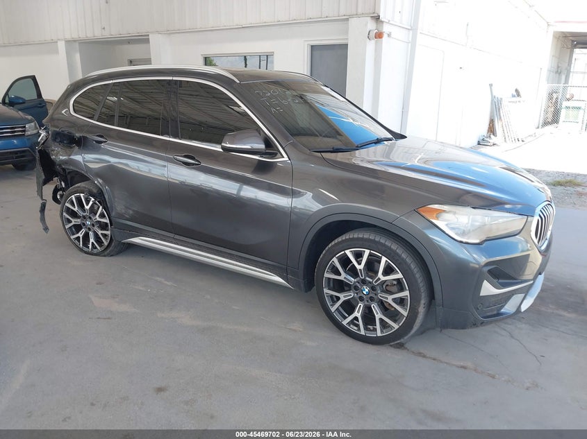 2021 BMW X1 VIN WBXJG7C03M5S26677 IAAI salvage auction — RIGHT REAR, Salvage Title, sold $5,300 on 2026-07-29 (photo 1)