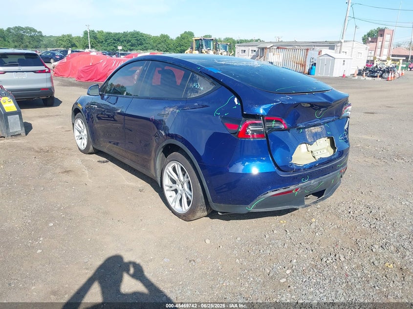 2021 Tesla Model y VIN 5YJYGDEE2MF196282 IAAI salvage auction — REAR END, Salvage (Idaho), sold $8,200 on 2026-07-11 (photo 3)