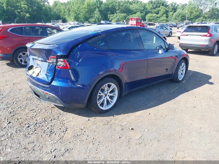 2021 Tesla Model y VIN 5YJYGDEE2MF196282 IAAI salvage auction — REAR END, Salvage (Idaho), sold $8,200 on 2026-07-11 (photo 4)