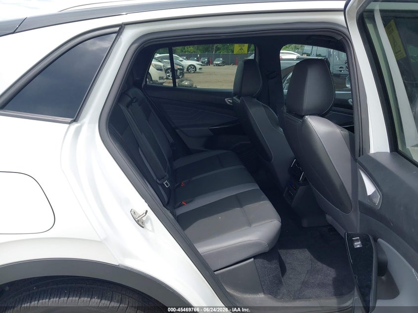 2023 Volkswagen Id.4 VIN 1V2JNPE85PC047190 IAAI salvage auction — FRONT END, Salvage Title, sold $10,500 on 2026-08-01 (photo 8)