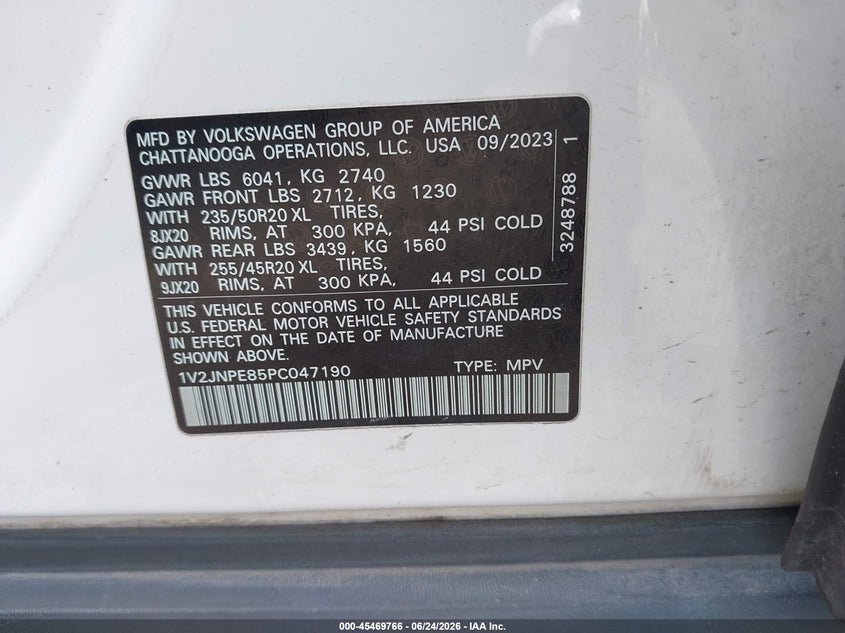 2023 Volkswagen Id.4 VIN 1V2JNPE85PC047190 IAAI salvage auction — FRONT END, Salvage Title, sold $10,500 on 2026-08-01 (photo 9)
