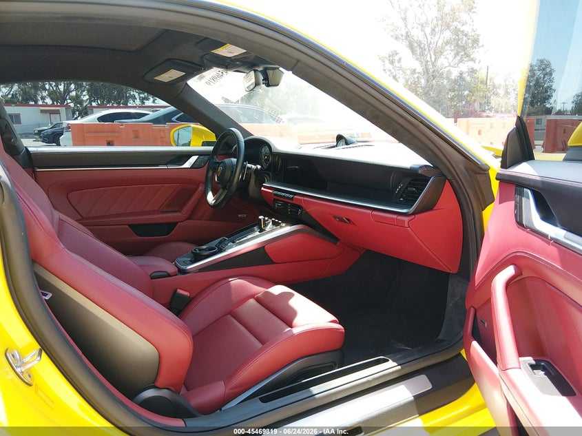 2022 Porsche 911 VIN WP0AD2A91NS255219 IAAI salvage auction — NORMAL WEAR, Clear (North Carolina), sold $170,000 on 2026-07-24 (photo 5)
