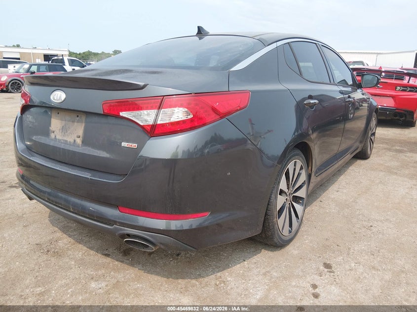 2011 Kia Optima VIN KNAGR4A61B5123131 IAAI salvage auction — NORMAL WEAR, Clear - Public Restricted (Oklahoma), sold $250 on 2026-07-29 (photo 4)