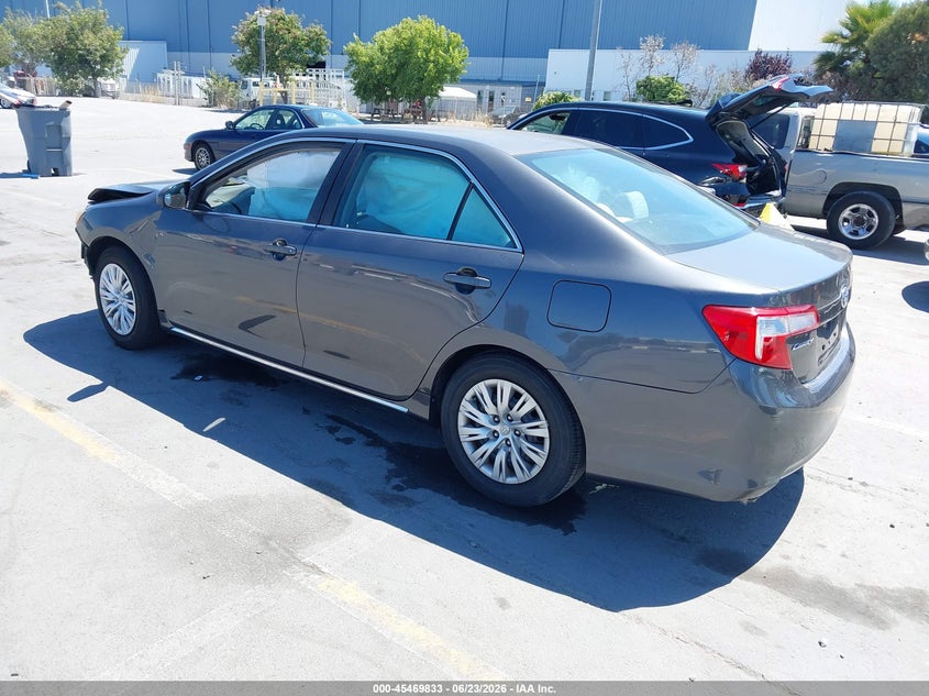 2014 Toyota Camry VIN 4T1BF1FK5EU401268 IAAI salvage auction — NORMAL WEAR, Salvage (California), sold $1,725 on 2026-07-28 (photo 3)