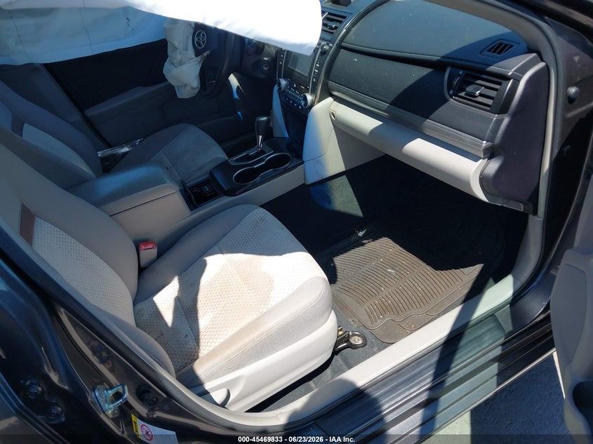2014 Toyota Camry VIN 4T1BF1FK5EU401268 IAAI salvage auction — NORMAL WEAR, Salvage (California), sold $1,725 on 2026-07-28 (photo 5)