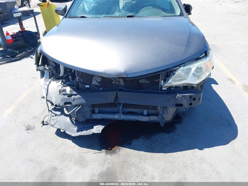 2014 Toyota Camry VIN 4T1BF1FK5EU401268 IAAI salvage auction — NORMAL WEAR, Salvage (California), sold $1,725 on 2026-07-28 (photo 6)
