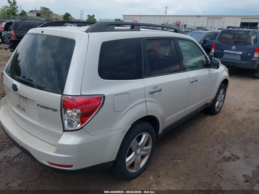 2010 Subaru Forester VIN JF2SH6CC3AH794314 IAAI salvage auction — NORMAL WEAR, Clear (Illinois), sold $400 on 2026-07-22 (photo 4)