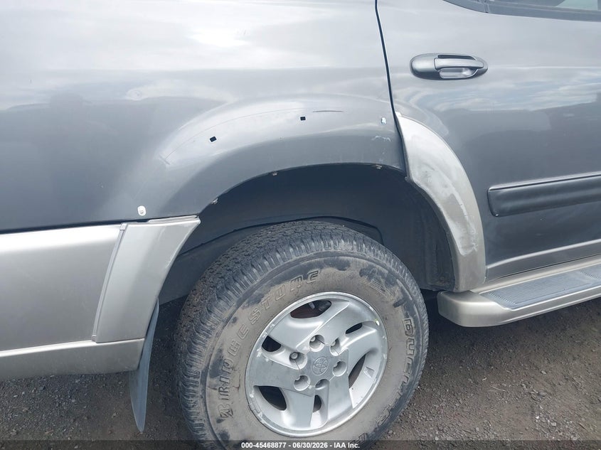 2004 Toyota Sequoia VIN 5TDBT44A24S211925 IAAI salvage auction — NORMAL WEAR, Clear (Washington), sold $75 on 2026-07-14 (photo 6)