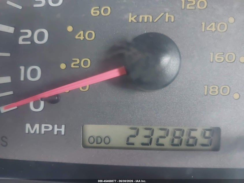 2004 Toyota Sequoia VIN 5TDBT44A24S211925 IAAI salvage auction — NORMAL WEAR, Clear (Washington), sold $75 on 2026-07-14 (photo 7)