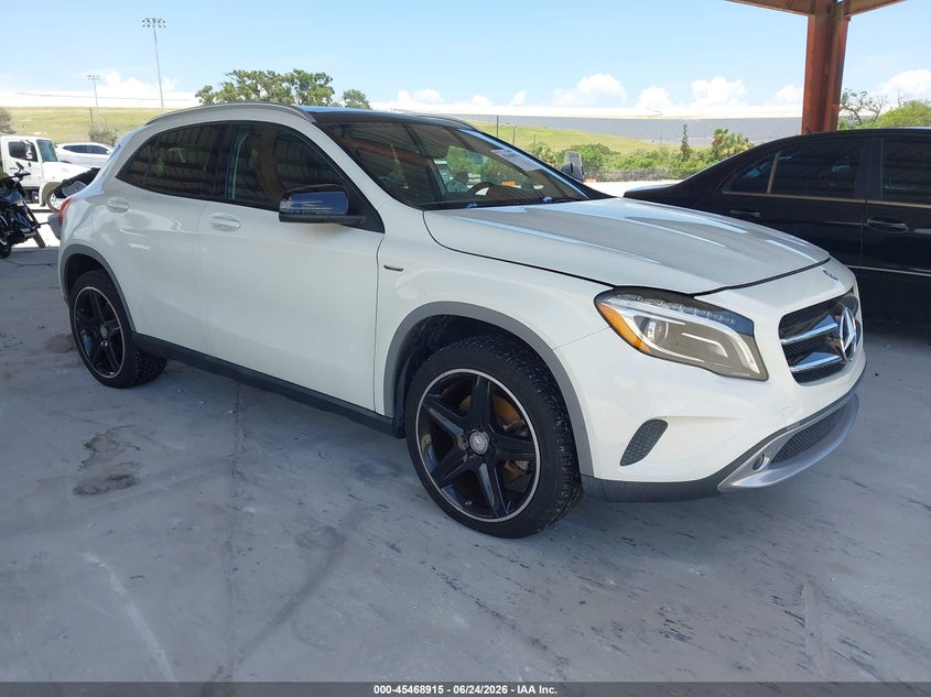 2015 Mercedes-benz VIN WDCTG4GB6FJ037753 IAAI salvage auction — NORMAL WEAR, Salvage Title, sold $1,425 on 2026-08-04 (photo 1)
