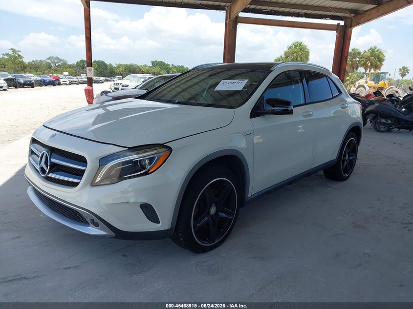 2015 Mercedes-benz VIN WDCTG4GB6FJ037753 IAAI salvage auction — NORMAL WEAR, Salvage Title, sold $1,425 on 2026-08-04 (photo 2)
