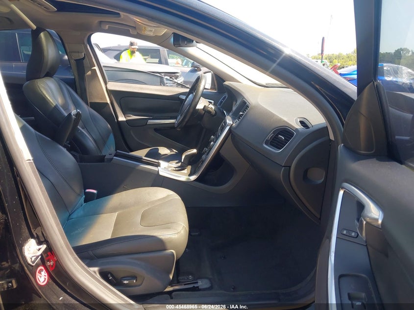 2015 Volvo S60 VIN YV1612TB0F1304085 IAAI salvage auction — FRONT END, Salvage (North Carolina), sold $300 on 2026-07-29 (photo 5)