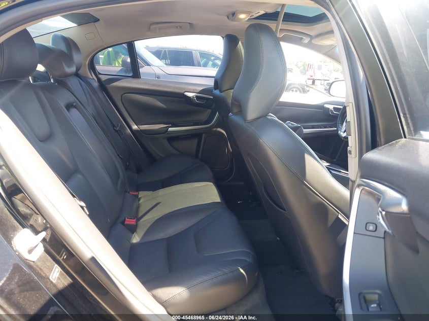 2015 Volvo S60 VIN YV1612TB0F1304085 IAAI salvage auction — FRONT END, Salvage (North Carolina), sold $300 on 2026-07-29 (photo 8)