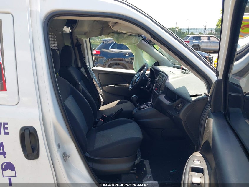 2019 Ram Promaster city VIN ZFBHRFABXK6M88825 IAAI salvage auction — LEFT & RIGHT, Salvage Title, sold $1,950 on 2026-07-16 (photo 5)