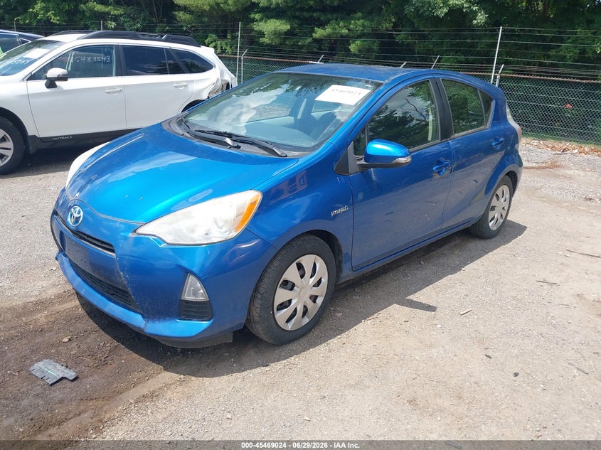 2013 Toyota Prius c VIN JTDKDTB36D1037608 IAAI salvage auction — NORMAL WEAR, Original (Ohio), sold $750 on 2026-07-27 (photo 2)