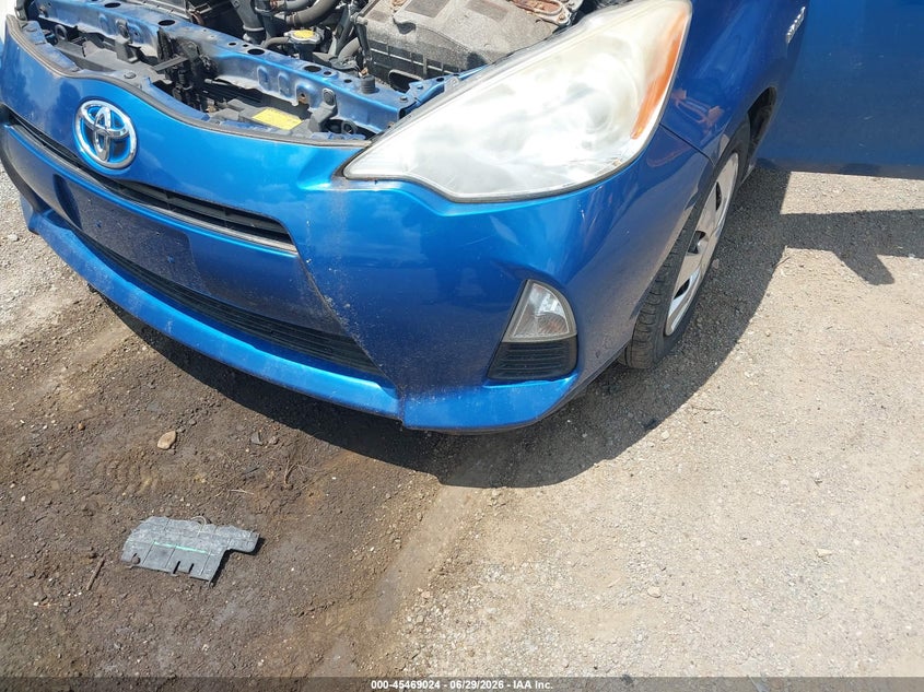 2013 Toyota Prius c VIN JTDKDTB36D1037608 IAAI salvage auction — NORMAL WEAR, Original (Ohio), sold $750 on 2026-07-27 (photo 6)